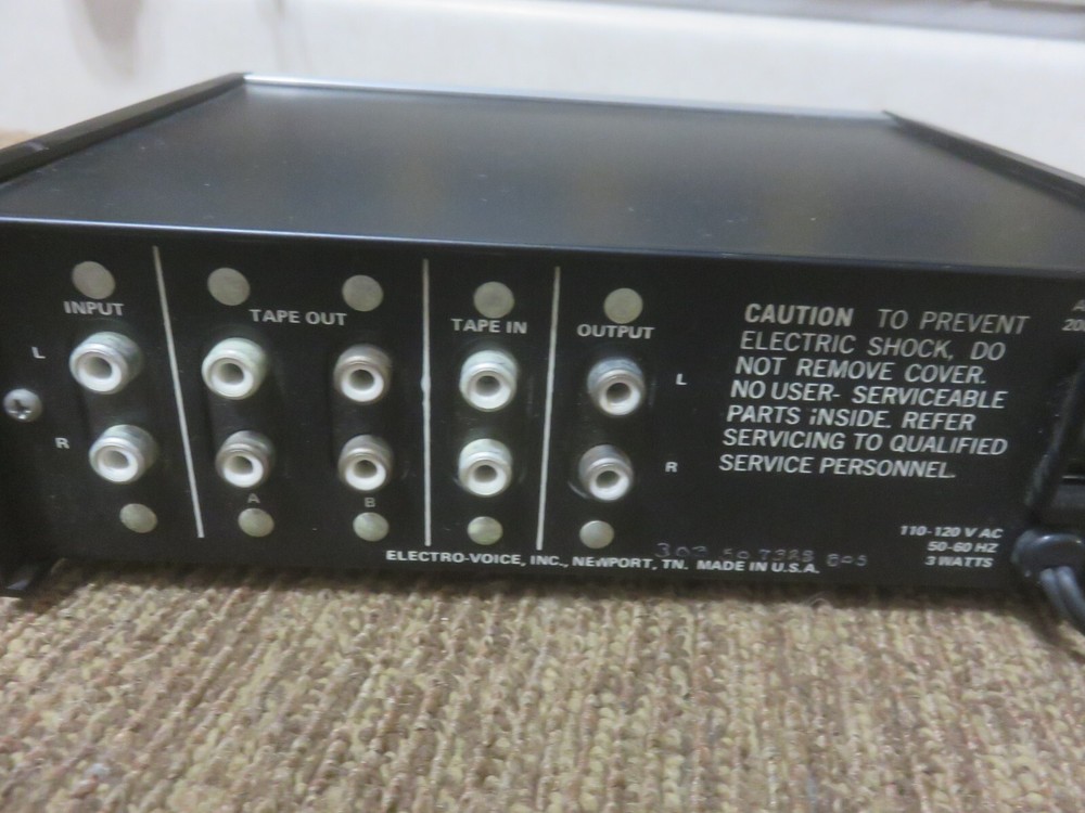 ELECTROVOICE INTERFACE A EQUALIZER STILL IN FACTORY BOX