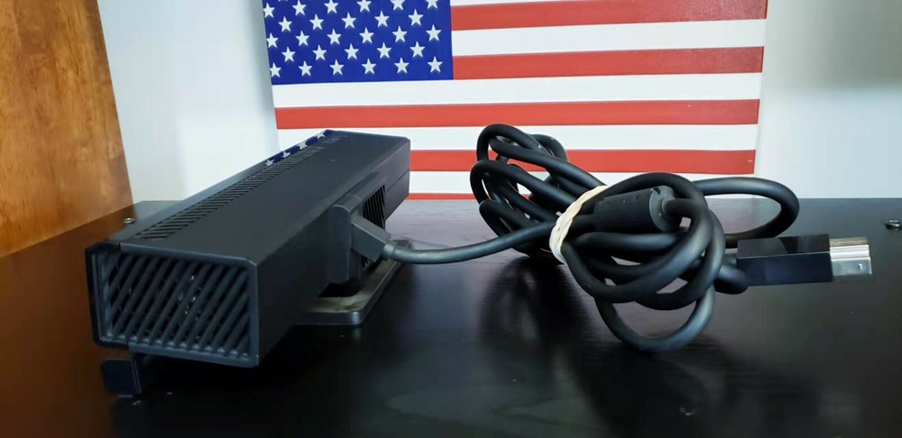 Microsoft Xbox One Kinect Sensor - Black OEM Model 1520 Authentic w/ TV Mount