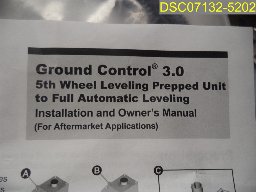 NO JACKS: Includes Wire Harnesses/Hardware Lippert Ground Control 3.0 2021106810