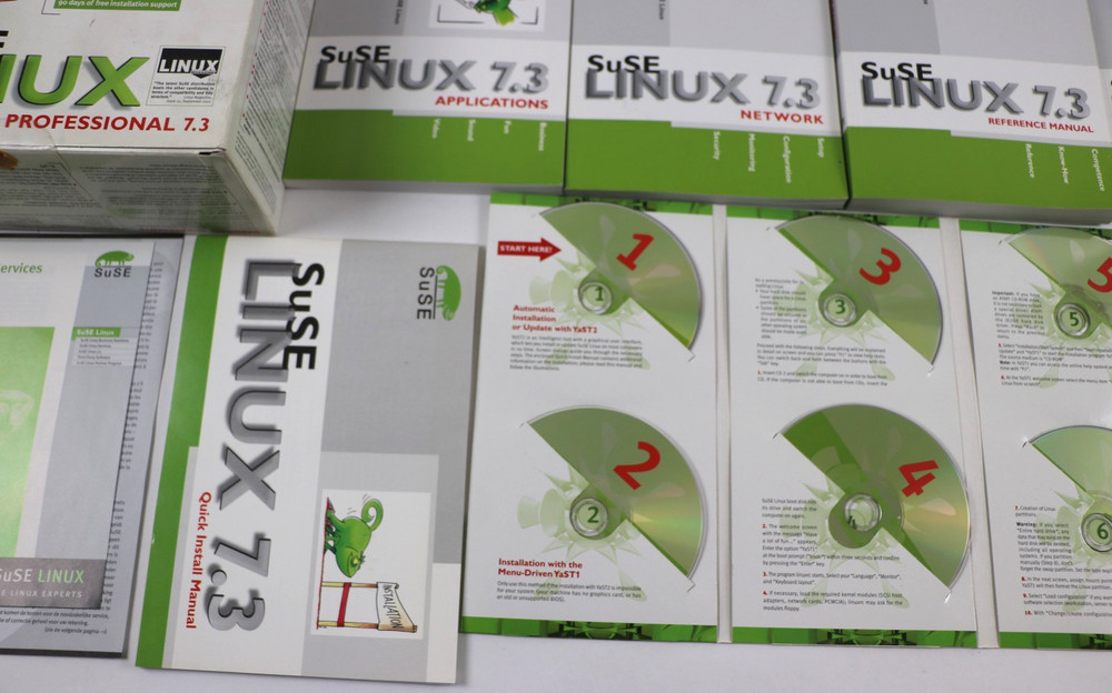 SuSE Linux 7.3 Professional 8 Disc CD Rom -