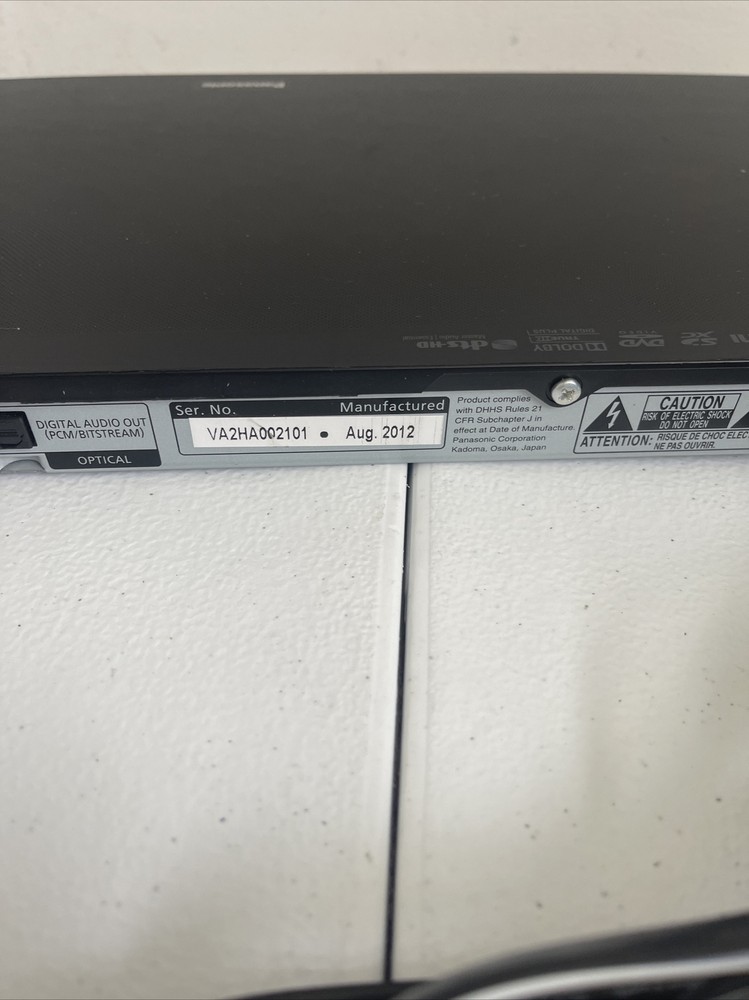Panasonic Model DMP-BDT320 3D Full HD Blu-ray DVD Player - W/remote- Tested