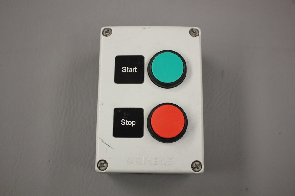 SIEMENS START STOP 3 SB 38 PUSH BUTTON STATION