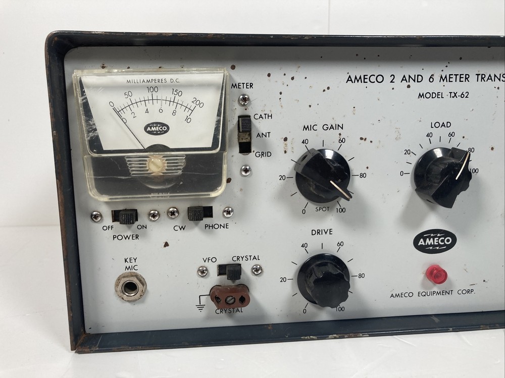 Vintage Ameco TX-62 2 & 6 Meter Ham Radio Transmitter