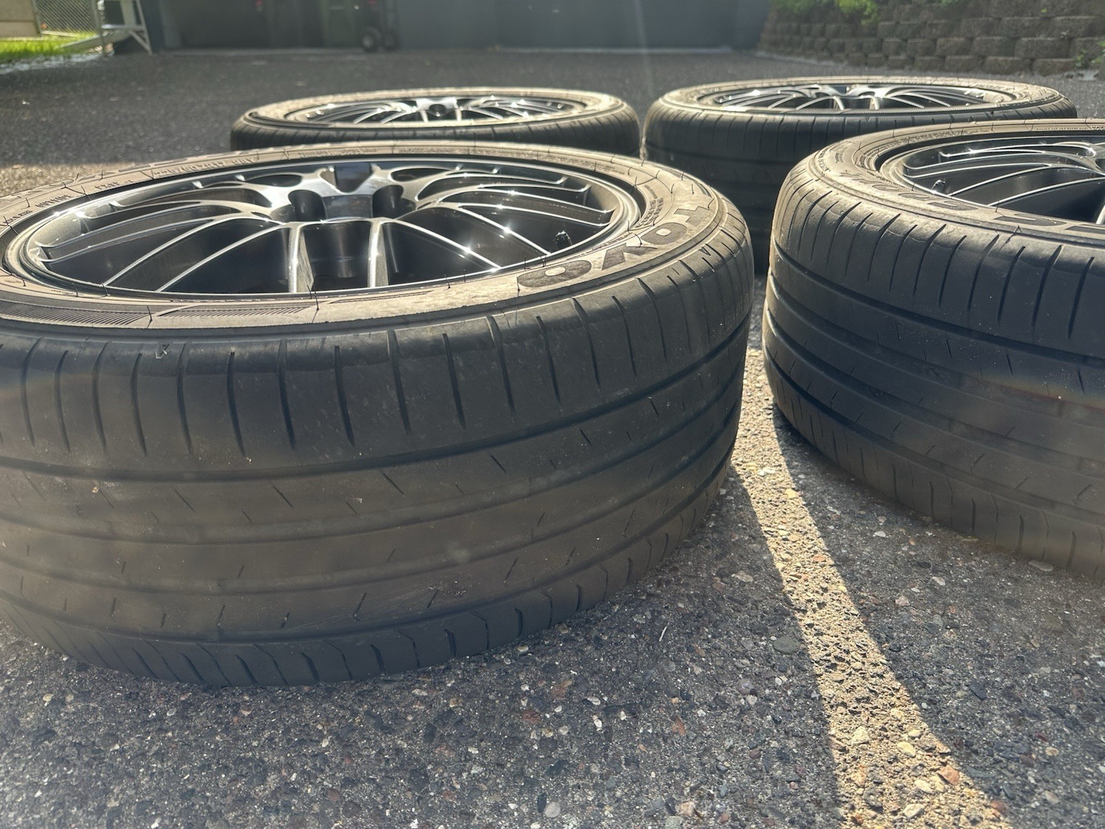 Enkei EKM3, 17x7, +45mm Offset & Toyo Proxes Sport 225/50/ZR17 Tires