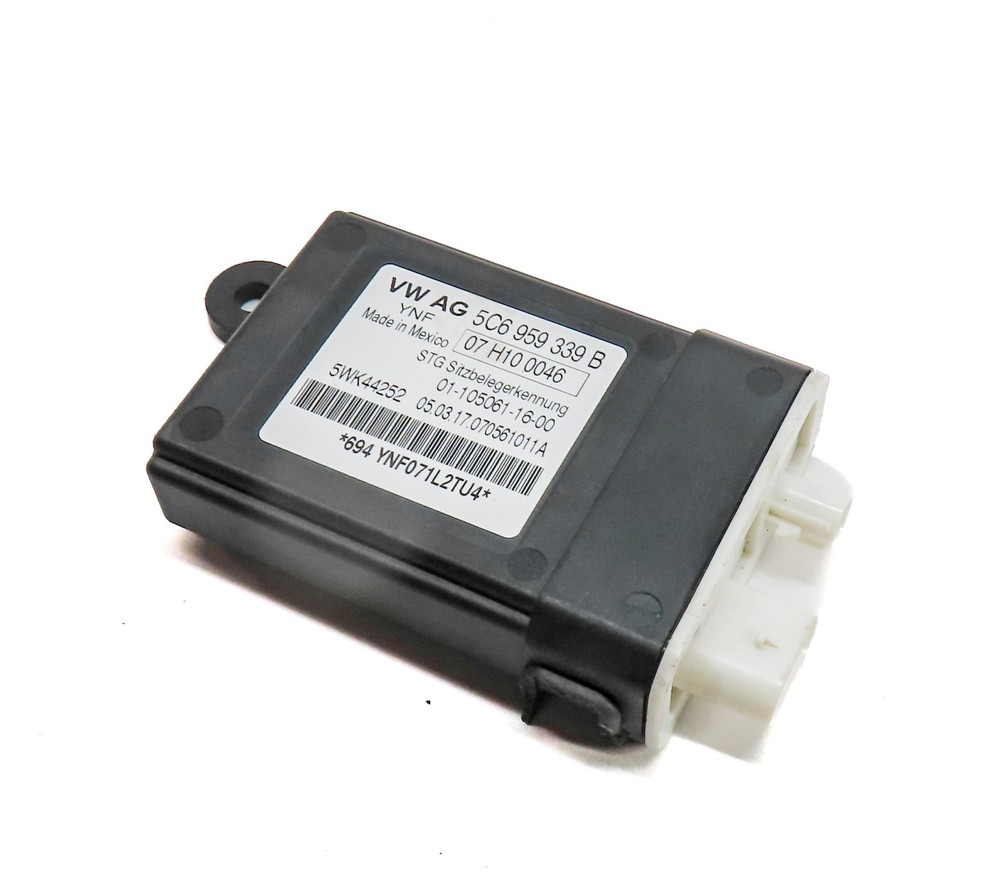 2015 AUDI S3 (8V) FRONT RIGHT PASSENGER SEAT OCCUPANCY SENSOR MODULE