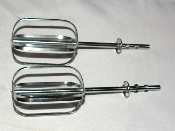Vintage UNBRANDED Hand Mixer 2 pc BEATER Replacement 6" Solid Ends