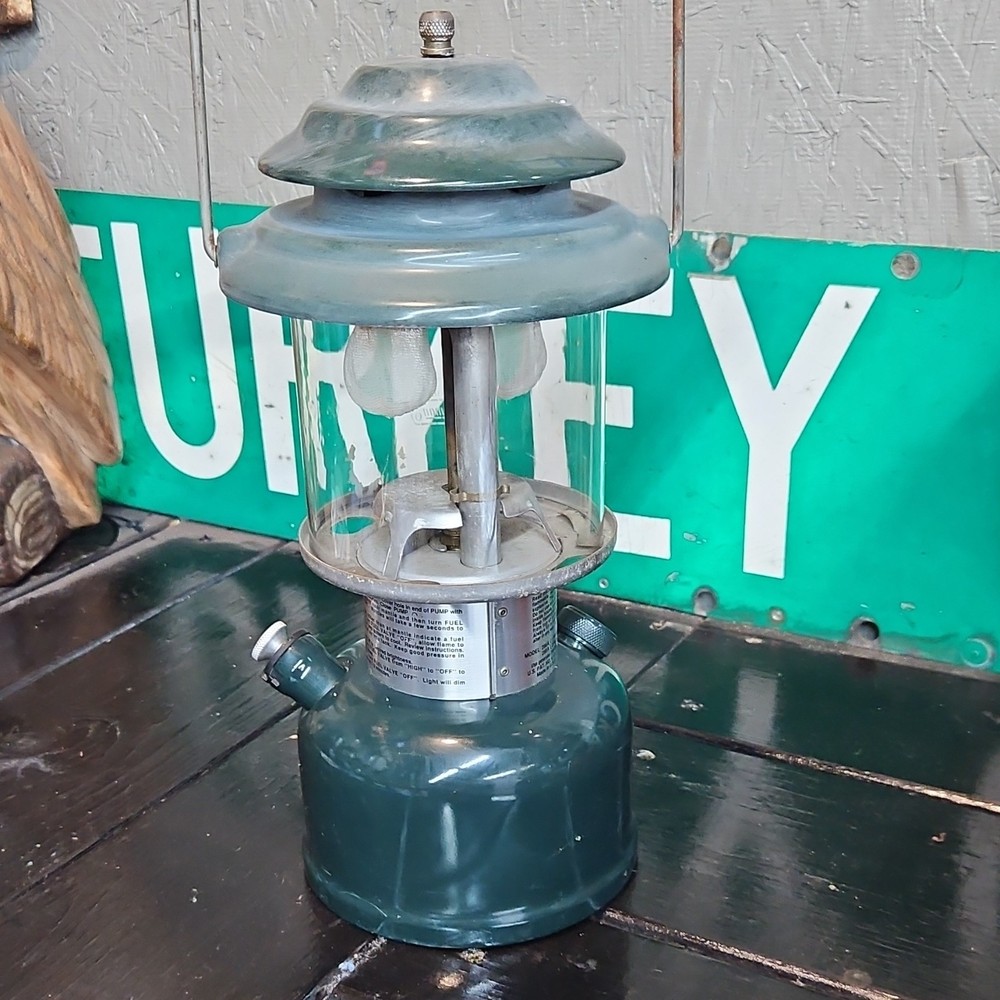 Coleman Adjustable Two Mantle Lantern