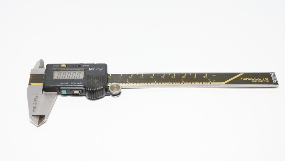 Mitutoyo Absolute Digimatic 0-6" Digital Caliper