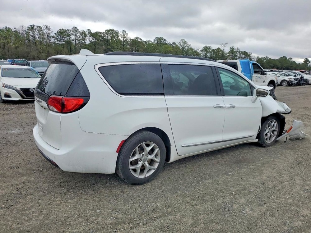 PACIFICA 2017 Glove Box 4990080