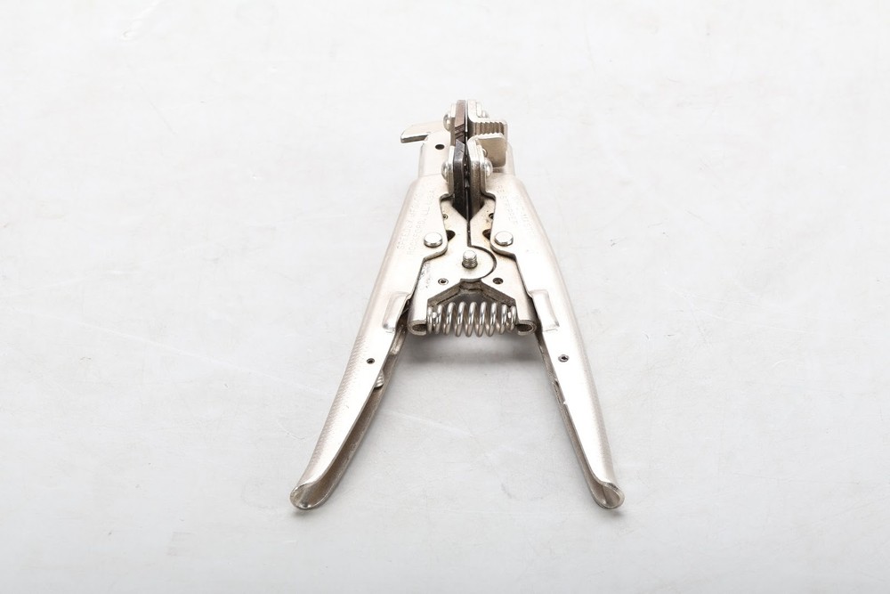 Speedex Whiz-Master Multi-Gauge Wire Stripper Tool