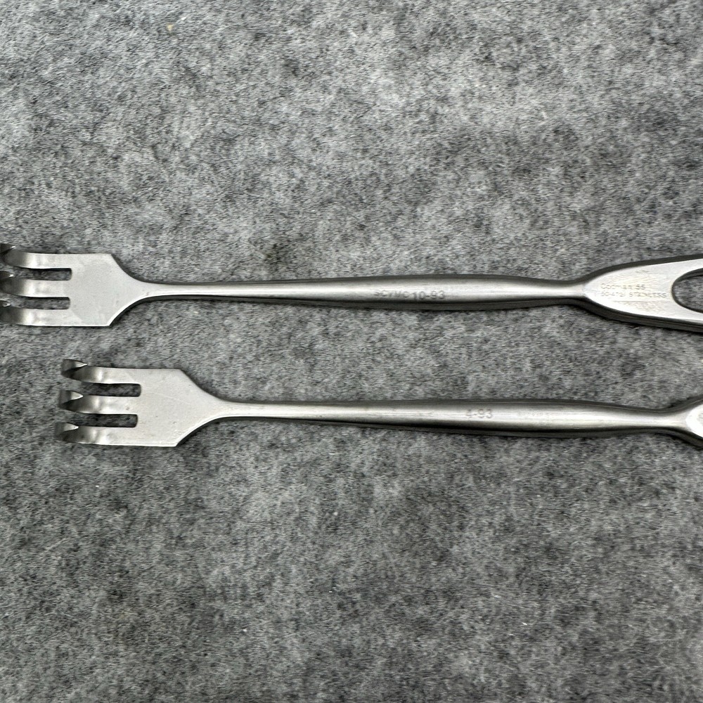 Codman 50-4221 CO Volkmann Retractors Length Sharp Blade Stainless Steel