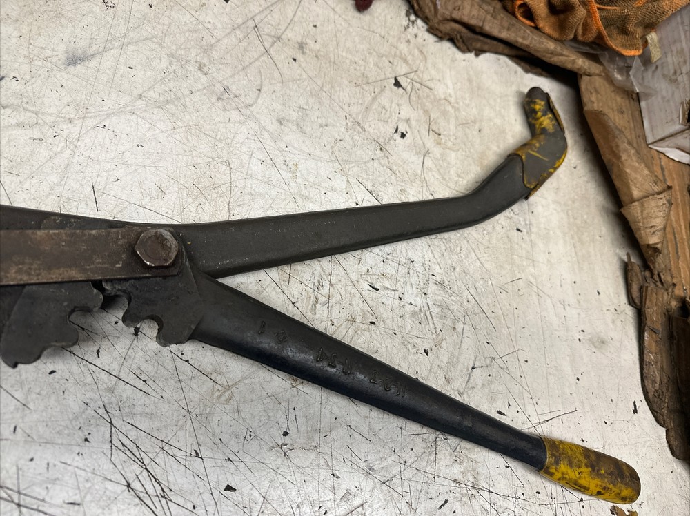Whitney Tool Co. Shear N-2-3 N-3-4