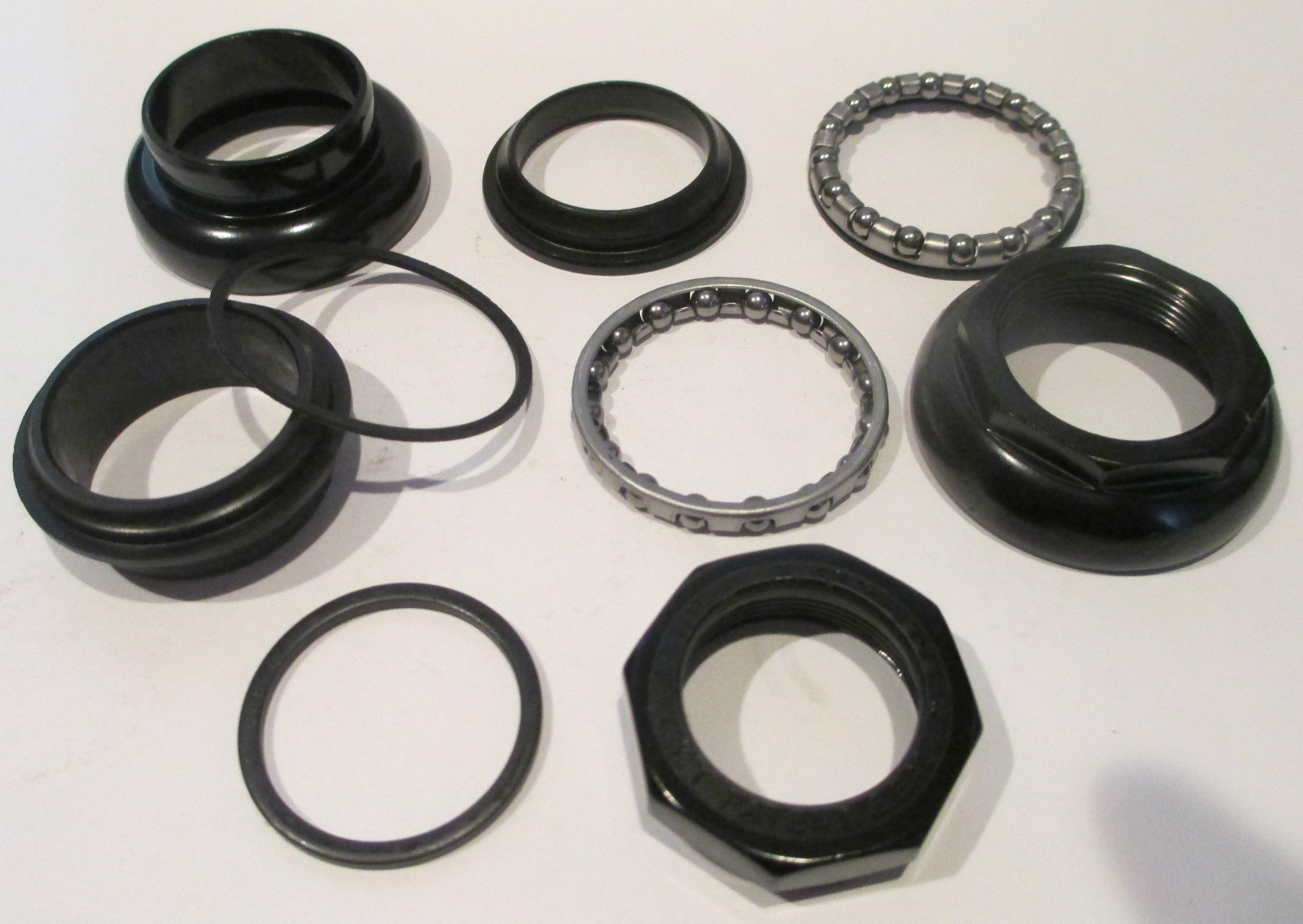 Headset 1 inch Threaded Road/ATB Black SunLite English 10 speed style YST New.