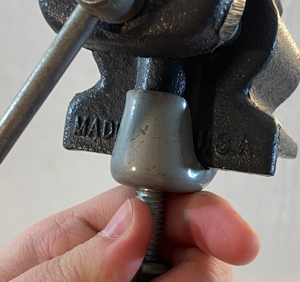 CRAFTSMAN 5246 CAST IRON VISE