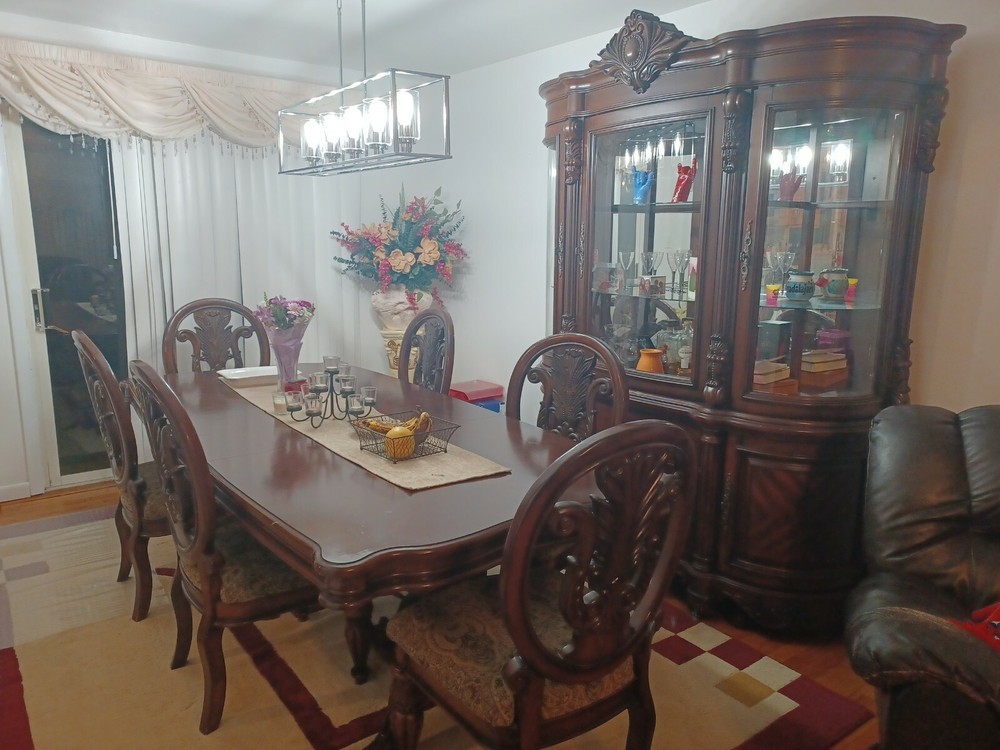 furniture used