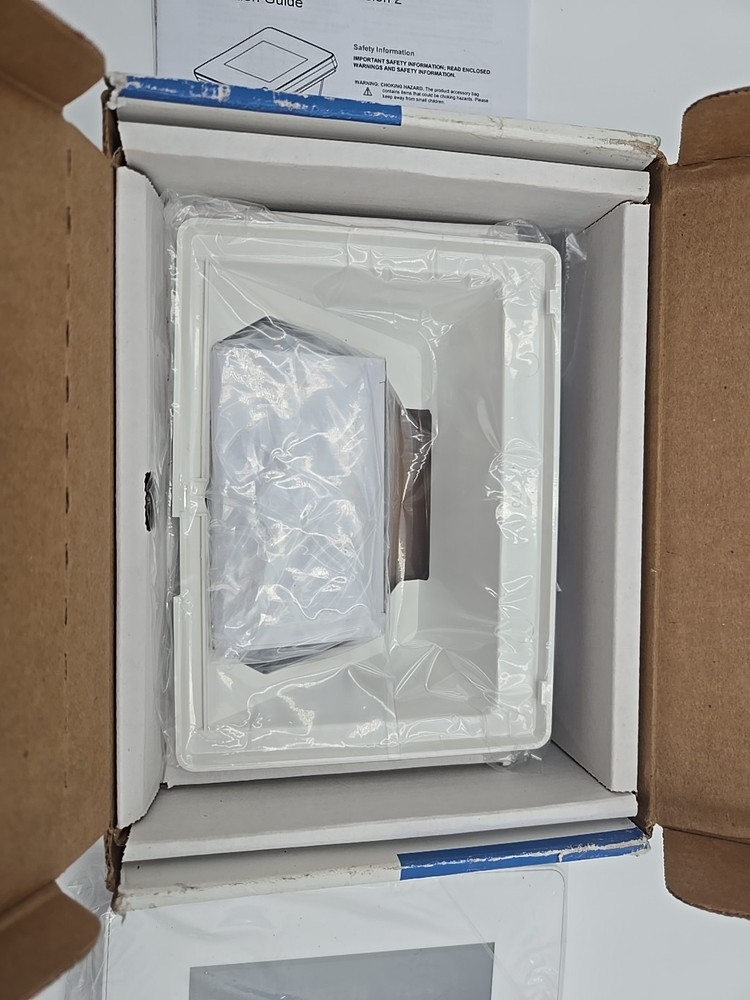 Interlogix 60-924-RF-TS5-2 Simon XT/XTi-5 Version 2 Wireless Talking Touchscreen