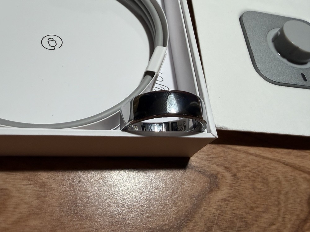 Oura Ring Gen 4 Size 13, Silver