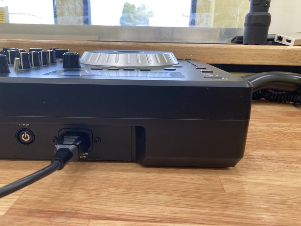 Numark Mixdeck Express Double Deck DJ Controller Built-in Mixer USB Effects