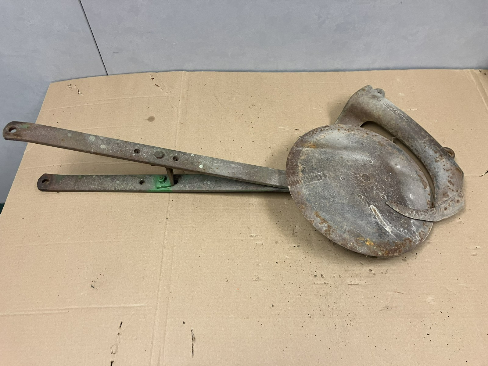 JOHN DEERE VAN BRUNT GRAIN DRILL SINGLE OPENER