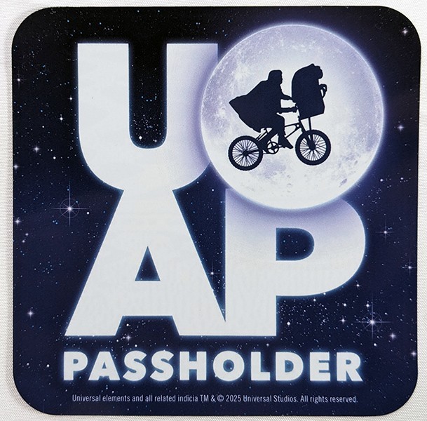 UNIVERSAL STUDIOS Annual Passholder 2025 E.T.  Car Fridge Magnet