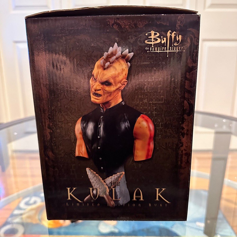 Buffy the Vampire Slayer Kulak Bust DAMAGED PLEASE READ