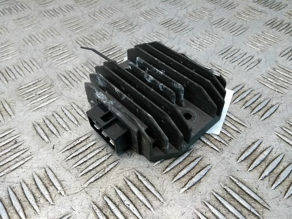 2007 YAMAHA XP 500  RECTIFIER REGULATOR