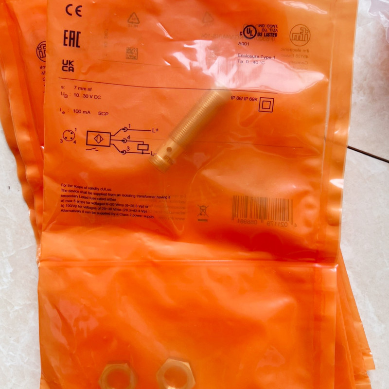1PC NEW IFM IFT200 sensor Fast delivery