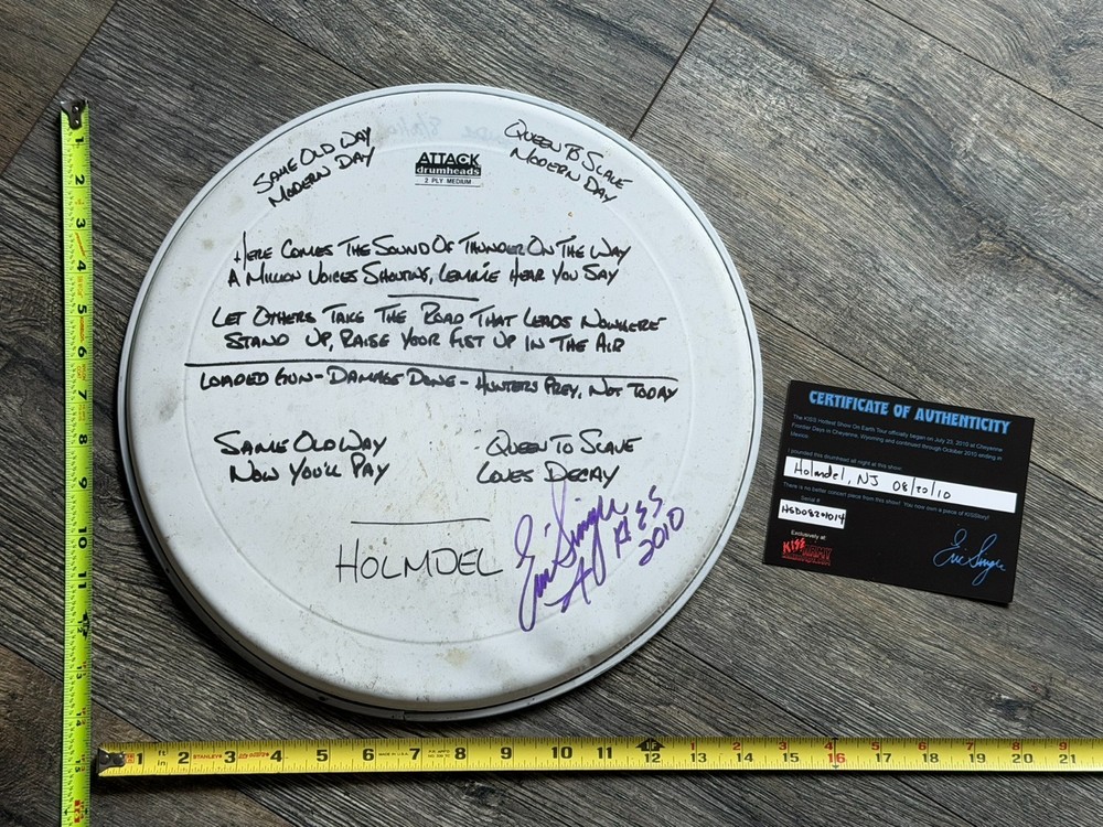 KISS Drumhead ERIC SINGER Concert Used Signed Modern Day Delilah NJ 2010 Vintage