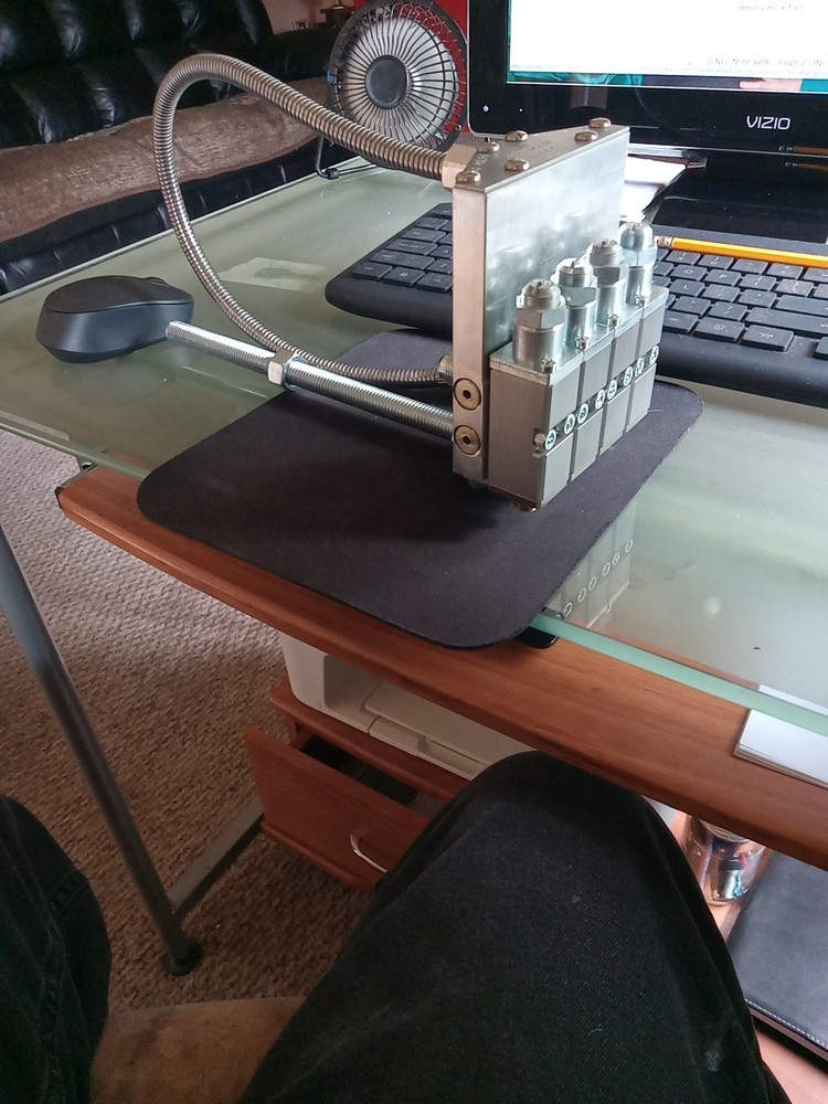 Nordson Applicator Head.