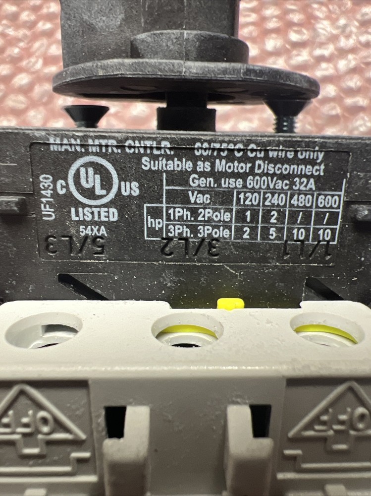 Used BACO 172100 Enclosure Disconnect Switch