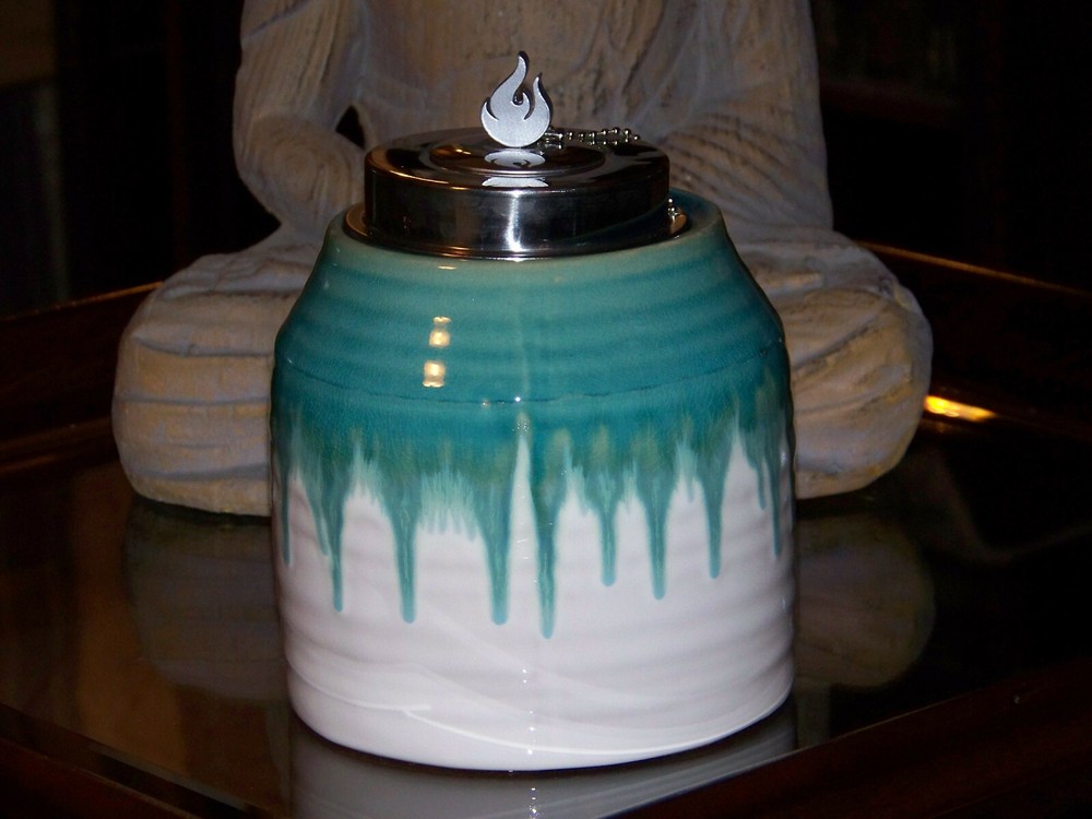 Ceramic table top torch with flat open space Zoroastran style fire