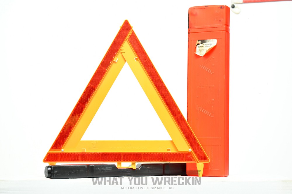 AUNGER ROADSIDE REFLECTIVE FOLDING SAFETY / WARNING TRIANGLE - YJ DOT APPROVED