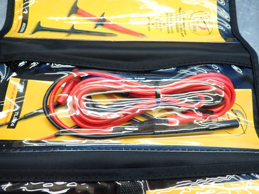 FLUKE SUREGRIP PROBE LIGHT AND EXTENDER KIT L215