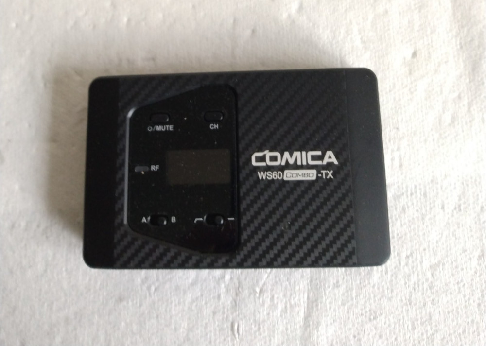 Comica Wireless Microphone CVM WS 60 Combo UHF 1 Trigger 2 + Case