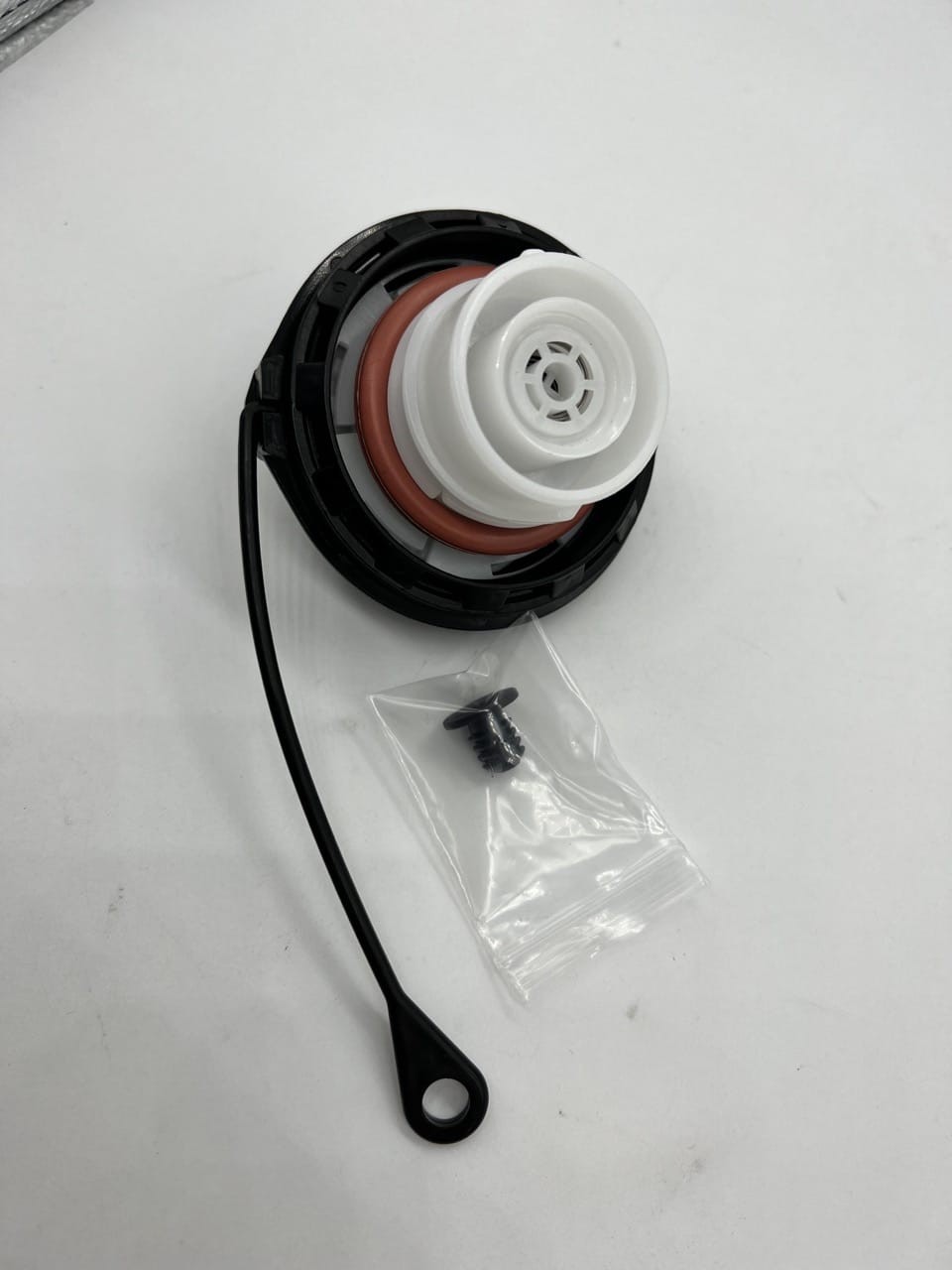 NEW Fuel Gas Cap With Strap FC-1089 For Ford Focus Escape Freestar F-150 F150