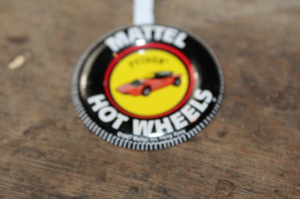 Vintage Mattel Hot Wheels 1967 Metal Button Python