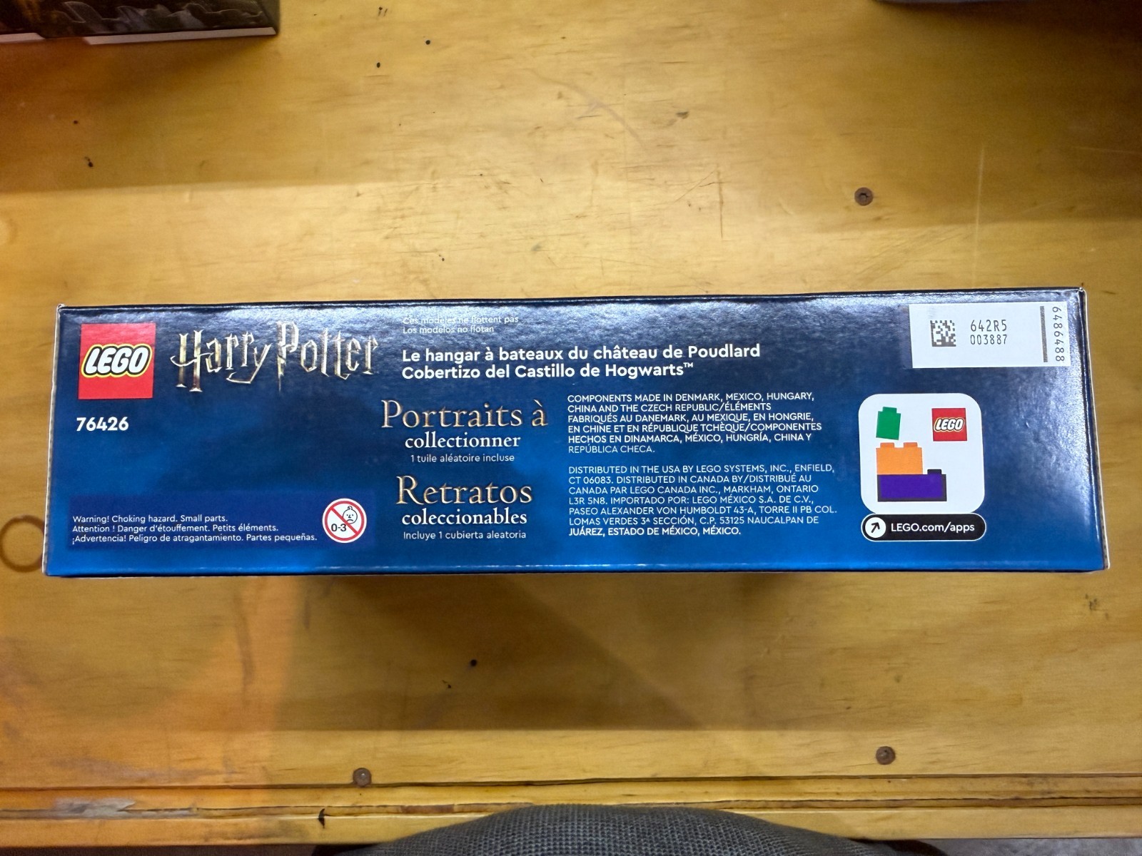 LEGO Harry Potter (76426) Hogwarts Castle Boathouse Building Set - 350 Pcs