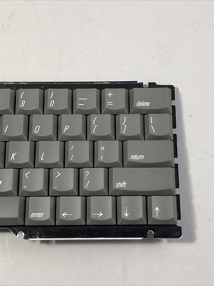 Apple Macintosh Powerbook 140 / 145 / 170 Keyboard Replacement Untested