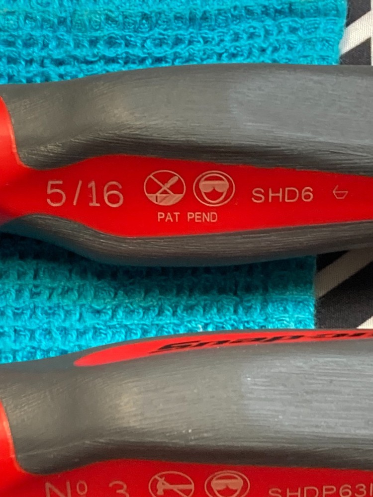 Snap-on™ Instinct Red hard Handled 6-piece Screwdriver