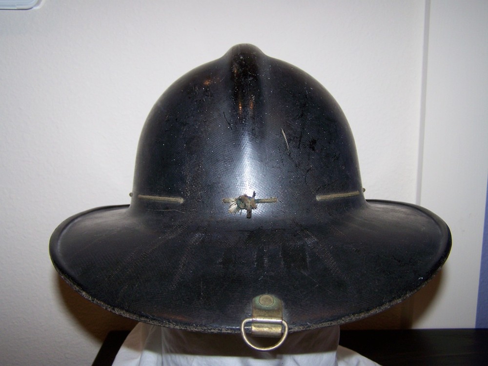 FIREMAN'S HELMENT VINTAGE