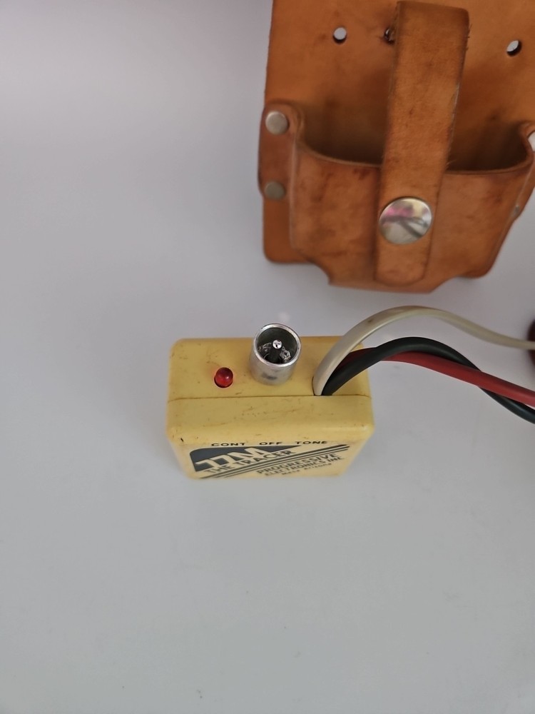 Progressive Electronics The Tracer 77M with Case