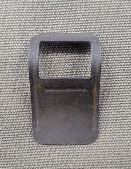 M1 GARAND  REAR SIGHT COVER