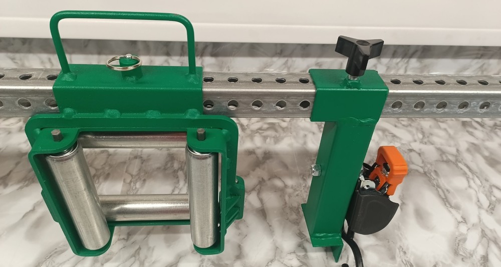 Greenlee CTR200 Heavy Duty Cable Roller