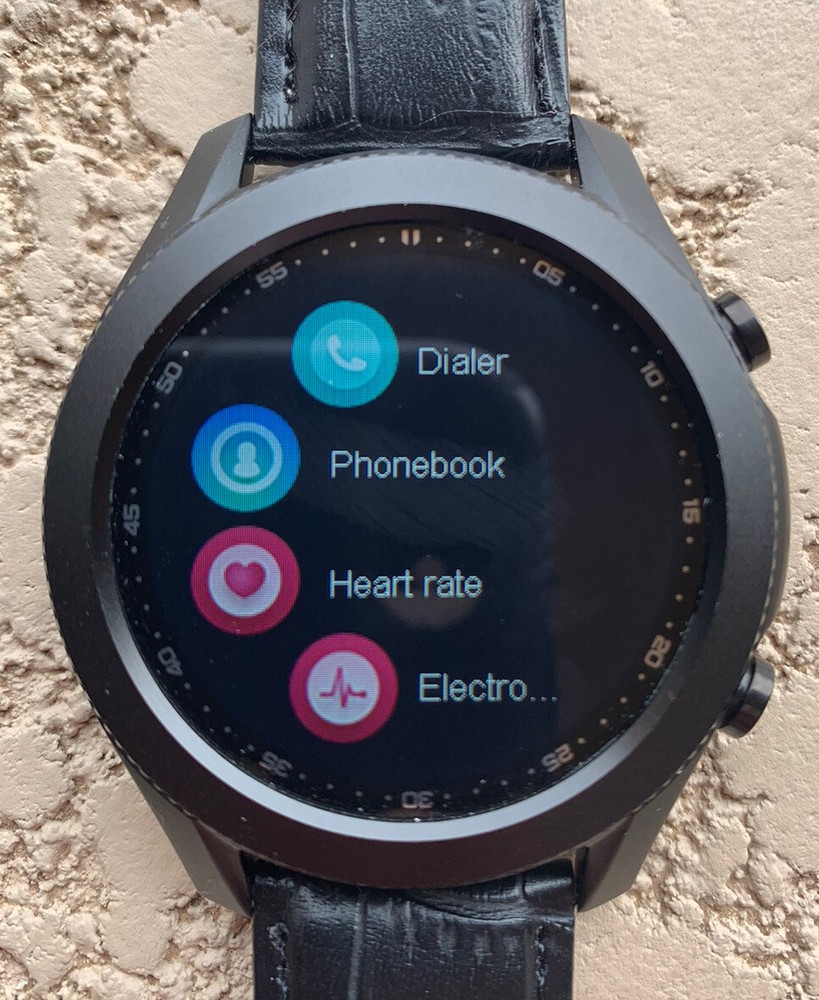 Multi Function Smartwatch For Android And IOS Touchscreen Bluetooth