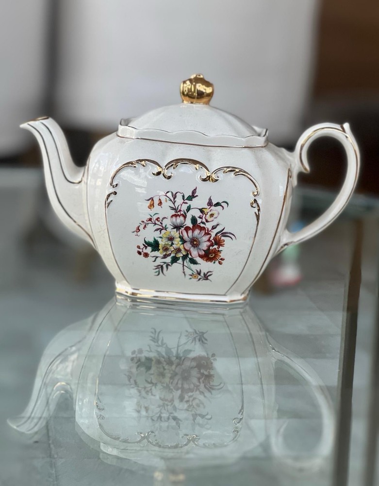 Sadler Vintage  Cube Teapot Flowers