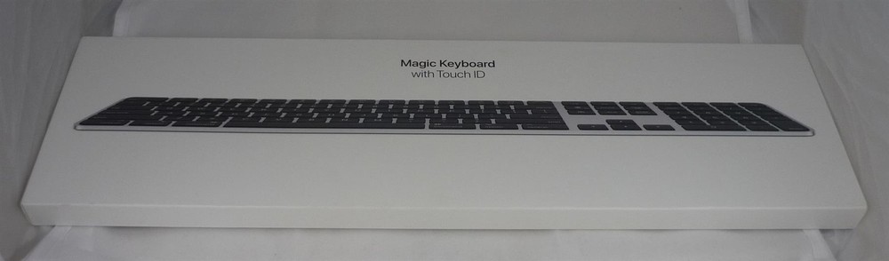 Apple Magic Keyboard with Touch ID and Numeric Keypad - Danish - New