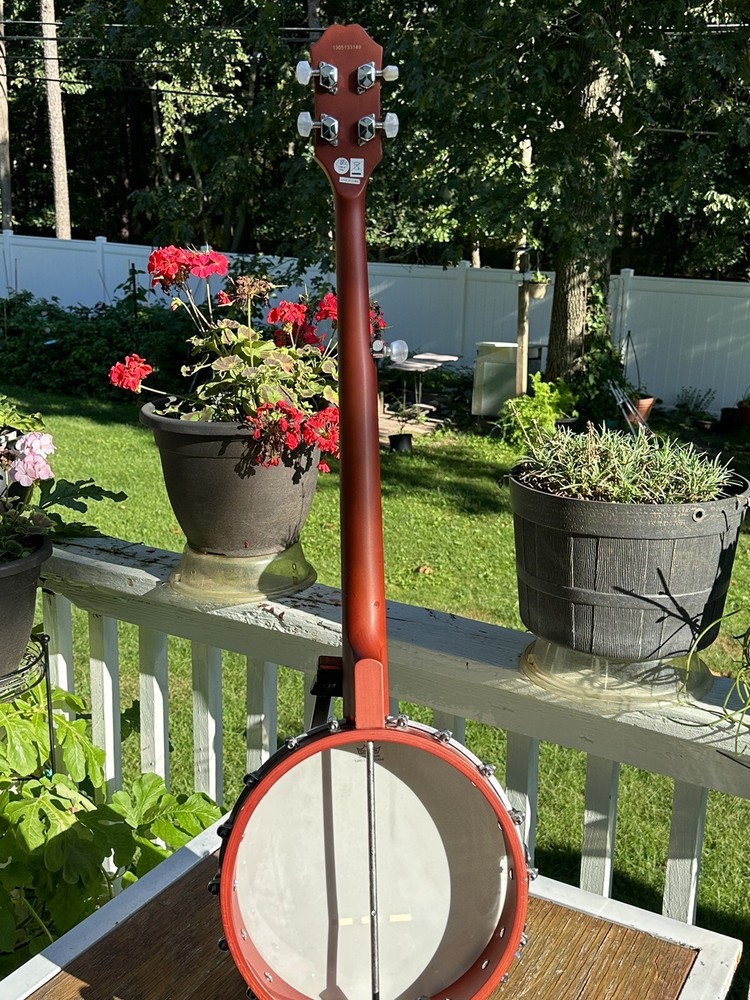 Epiphone 5 Strings Banjo - Serial # 1305133149 w/Soft Shell Case