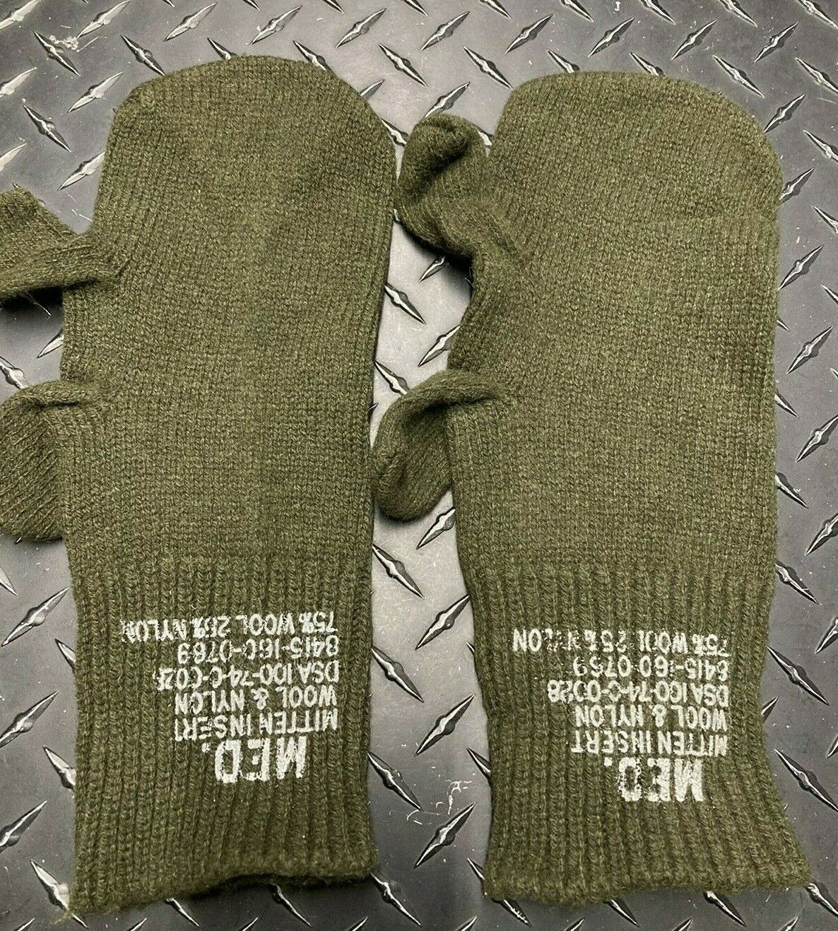 Trigger Finger Glove Mitten Inserts Cold Weather  Medium Vietnam ERA USGI NOS