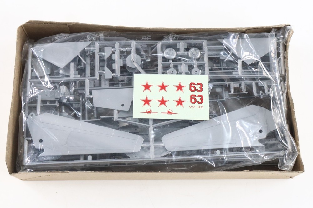MPC 1/72 MiG-23 Flogger Swing Wing Soviet Fighter Model Kit
