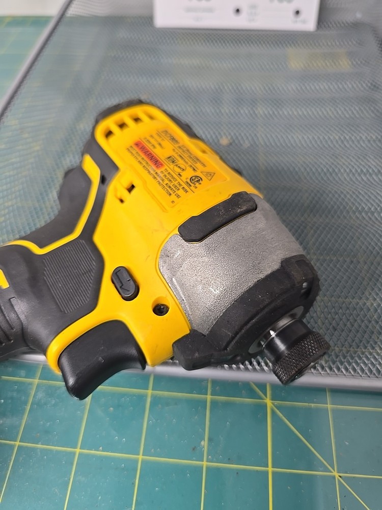 DEWALT ATOMIC Compact Series DCF809 20V MAX brushless Impact Driver Tool Only